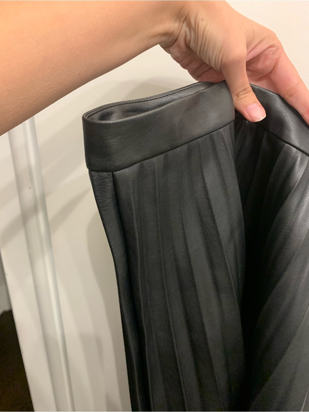 Mango (MNG) Black Pleated Faux-Leather A-Line Midi Skirt - Picture 4 of 5